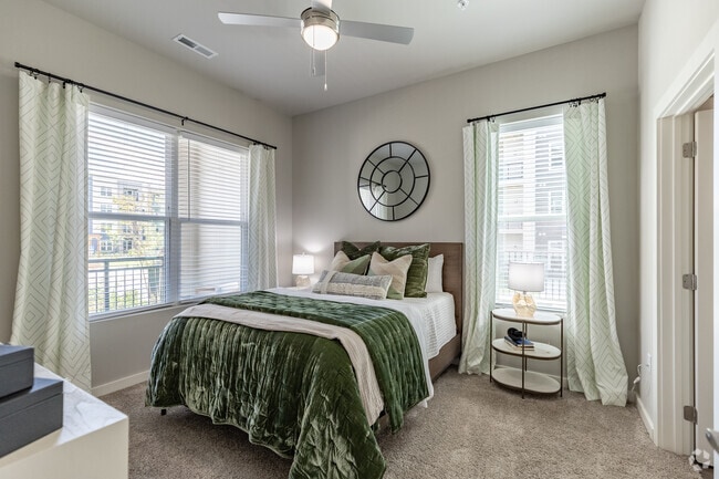 2HAB, 2BA - B1B - 1,151 ft² - Habitación - The Percy