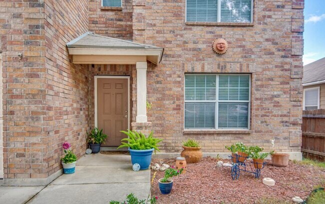 Building Photo - 8823 Veranda Ct