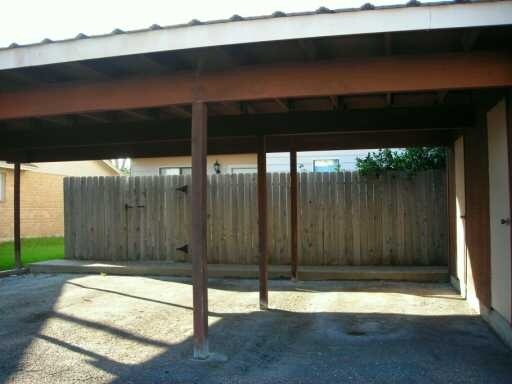 Building Photo - 5001 Middlecoff