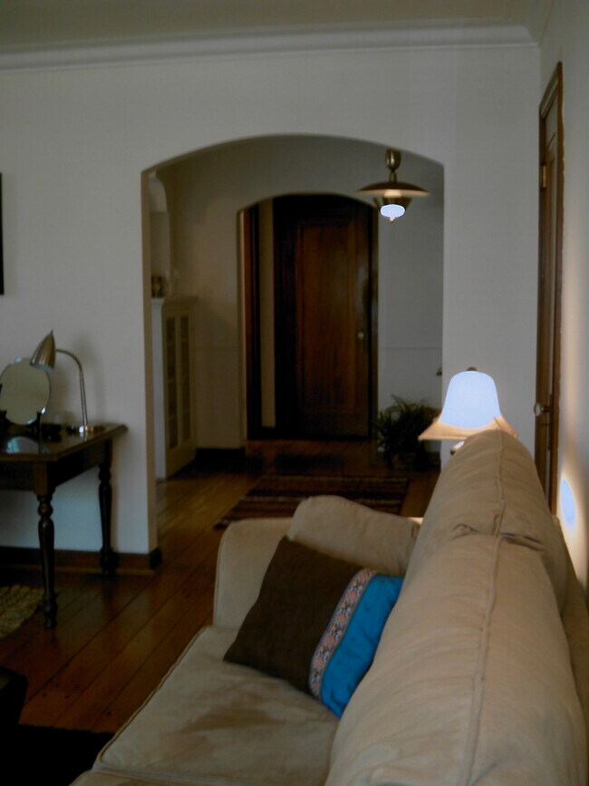 Foto del edificio - 3105 Bellewood Ave