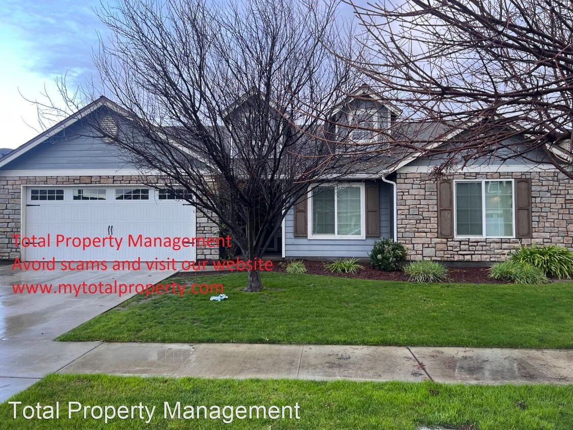 Primary Photo - 4 br, 2 bath House - 2596 Bell Port Ave.