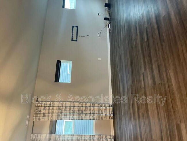 Foto del edificio - 5 Coffee Tree Cir