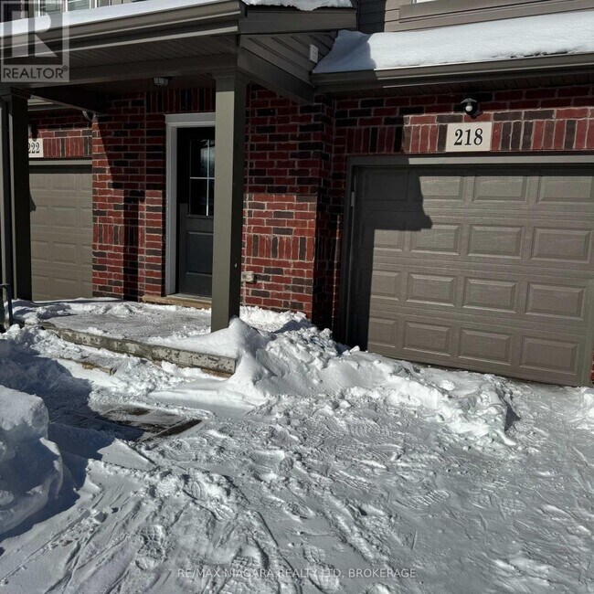 Photo du bâtiment - 218 Heron St