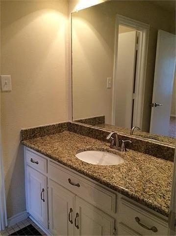 Foto del edificio - 5040 Thunder Rd