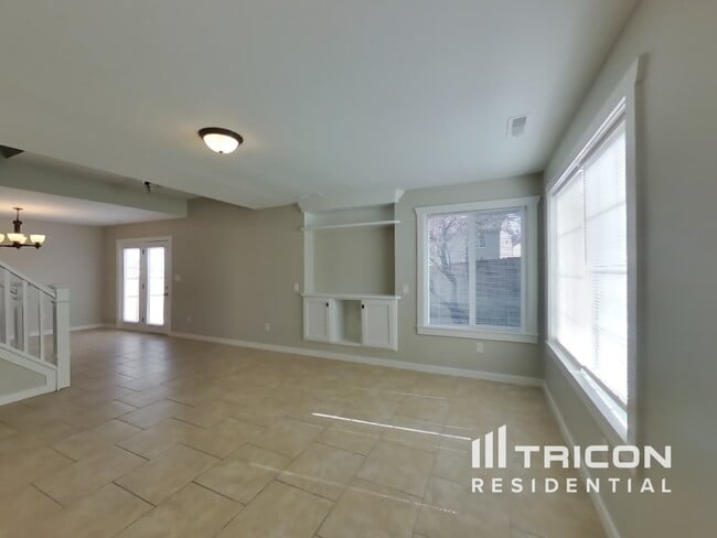 Foto del edificio - 620 Scotch Pine Dr
