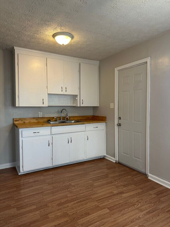 Foto del edificio - 741 E Mithoff St