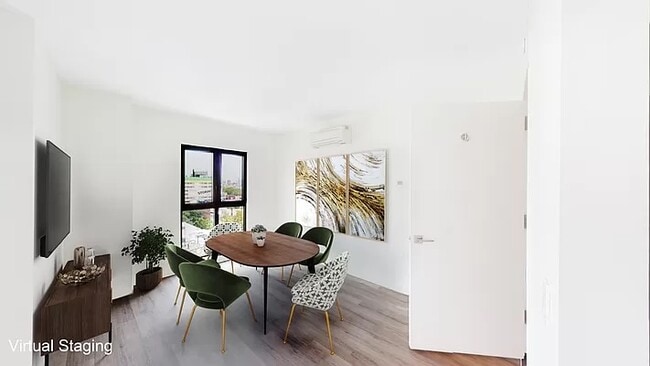 Foto del edificio - 493 Myrtle Ave