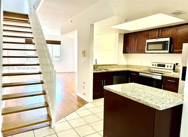 Foto del edificio - 771 SW 148th Ave