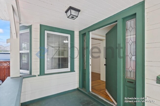 Building Photo - 2110 Essex St