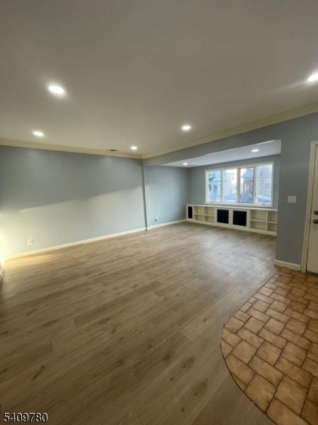 Building Photo - 533 Kingsland Ave