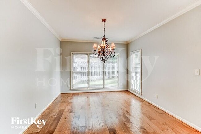 Foto del edificio - 3611 Courtyard Ln