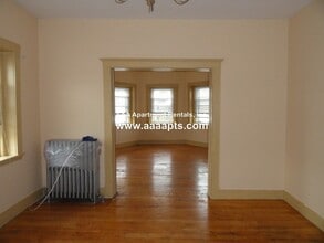 Building Photo - 32 Ashley St