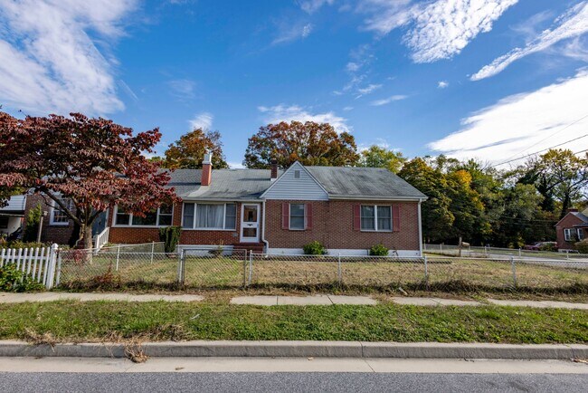 Foto del edificio - Cozy 4 Bedroom/2 Bathroom Detached Home in Essex, MD!