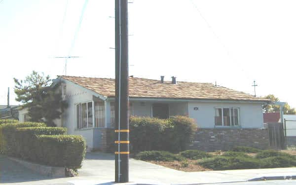 Building Photo - 41 Begier Ave