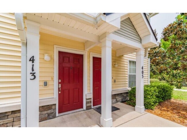 Building Photo - Updated Condo in Fleming Island