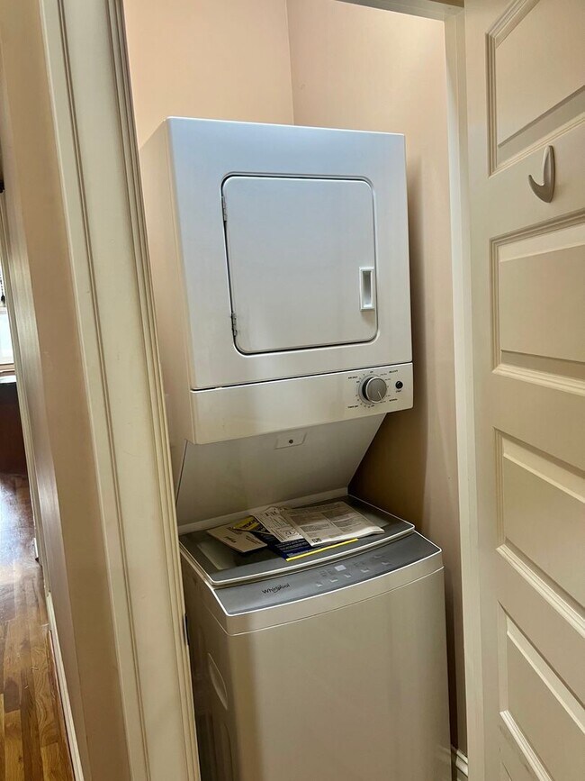 Foto del edificio - 2 Bedroom Condo in Shaw Available to Rent