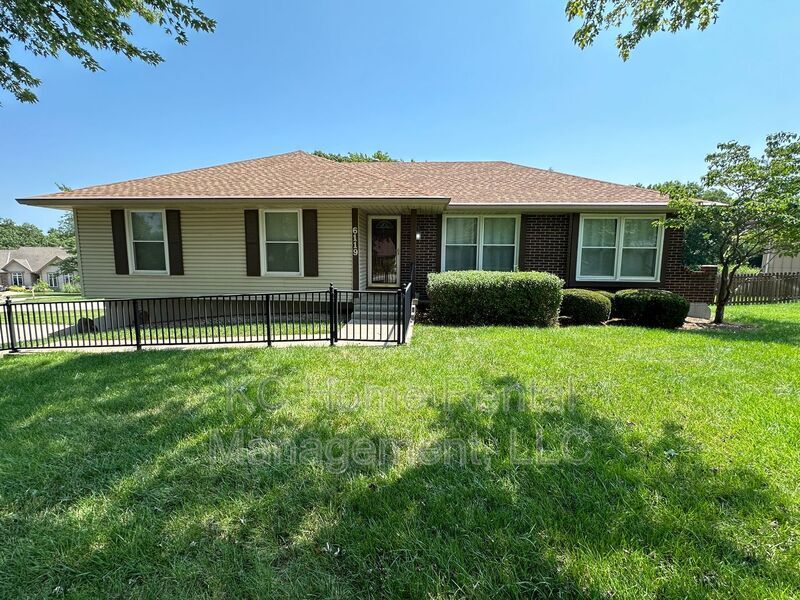 Primary Photo - 6119 Cottonwood Dr