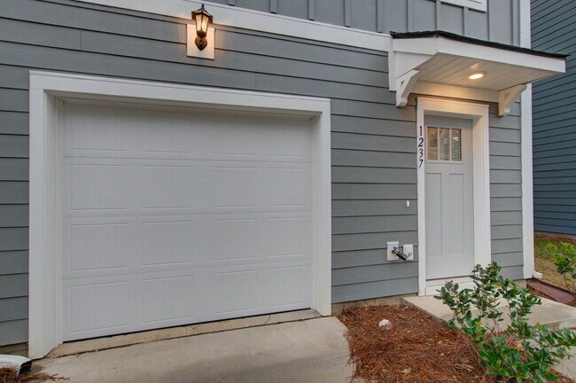 Photo - 1237 Tice Lane, North Charleston, SC 29405 - 4 BR 3.5 BA townhouse