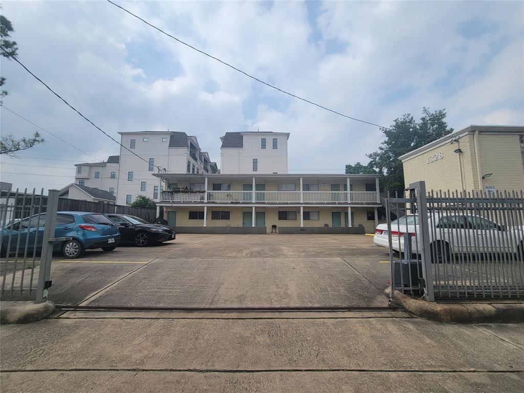 Primary Photo - 1328 Bomar St