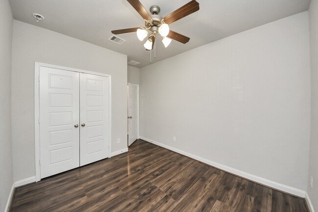 Building Photo - 24247 Prairie Glen Ln