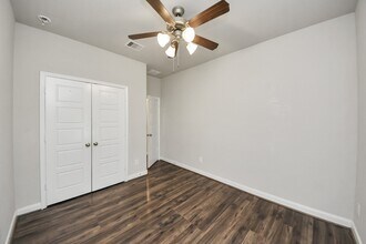 Building Photo - 24247 Prairie Glen Ln