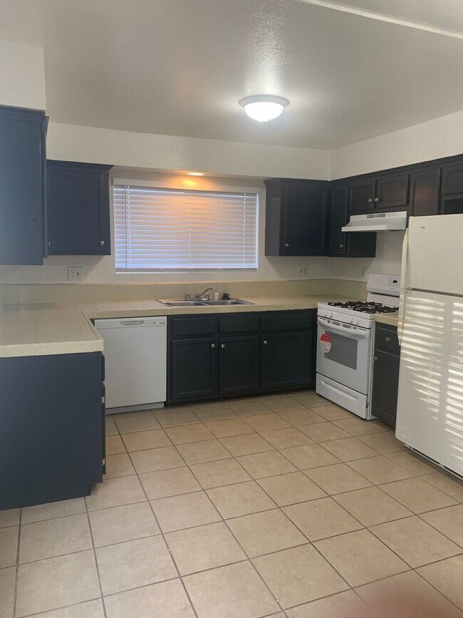 Foto del edificio - 6008 Hill Dale Ct