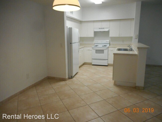 Building Photo - 473 Jordan Stuart Cir