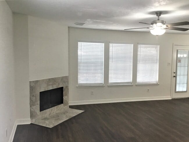 Building Photo - 9151 Autumn Harvest Dr