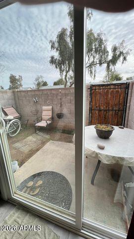 Building Photo - 1055 W 5th St