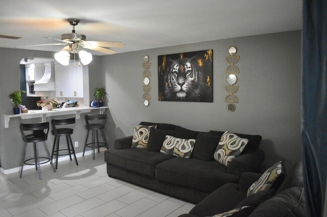Building Photo - 1814 Mustang Island Dr