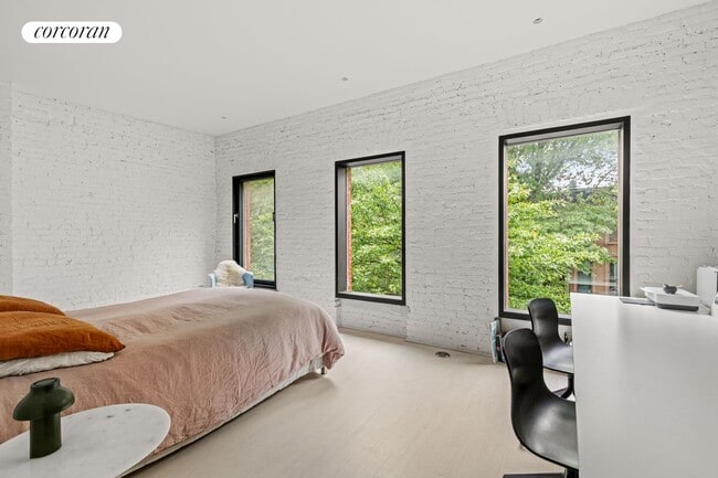 Foto del edificio - 394 6th St