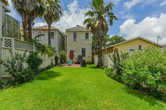 Building Photo - 1402 26th St