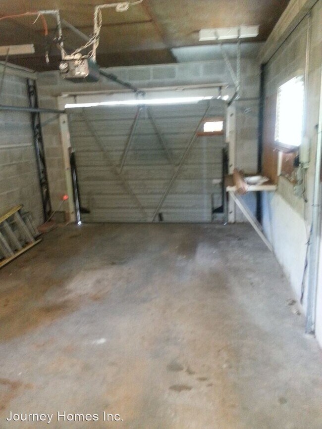 Foto del edificio - 2 br, 1 bath House - 501 62nd Ave South