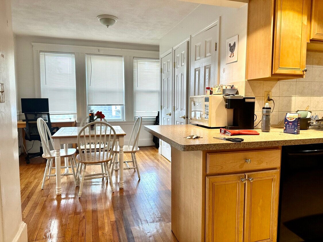 Primary Photo - 223-225 Summer St. Unit 3L