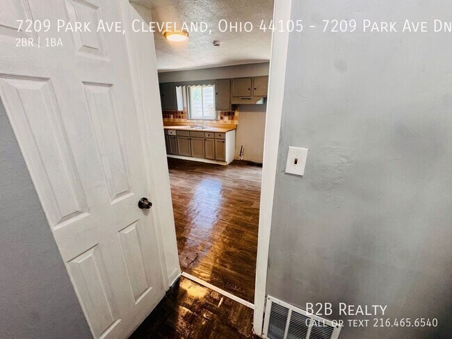 Building Photo - 7209 Park Ave