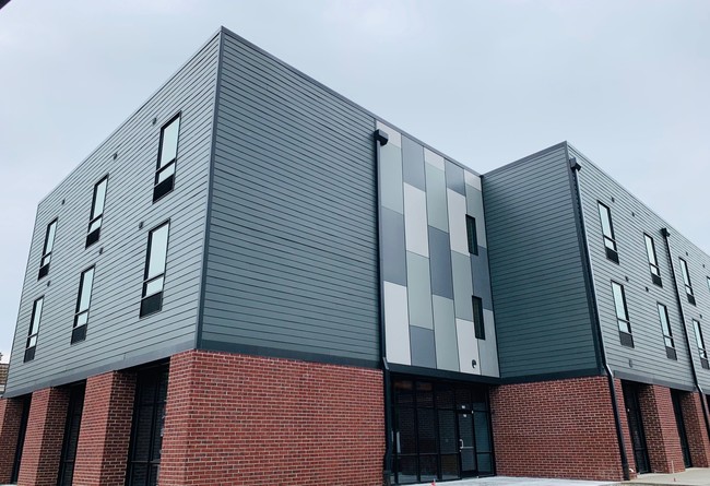 Building Photo - Arlington Lofts