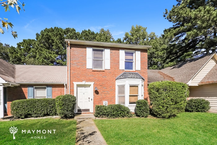 Foto principal - 8035 Woodlake Dr