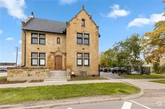 Building Photo - 3040 E Grand Blvd