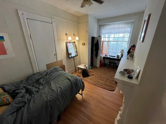 Foto del edificio - 4120 Chester Ave