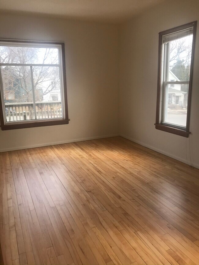 Foto del edificio - 712 6th St NE