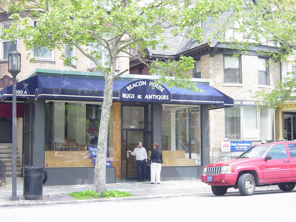 Primary Building Photo - 1680 Beacon St