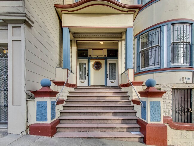 Building Photo - 1086 Fulton St