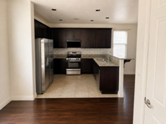 Foto del edificio - 2836 W Pico Del Monte Cir