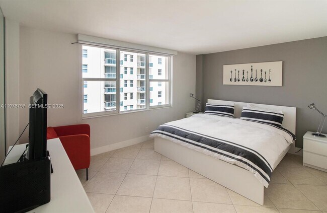 Foto del edificio - 9195 Collins Ave