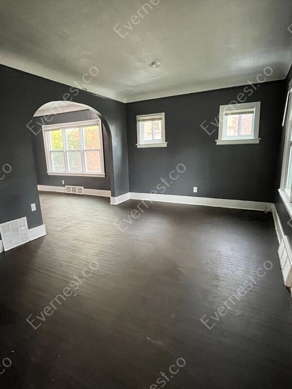 Building Photo - 15766 Ferguson St