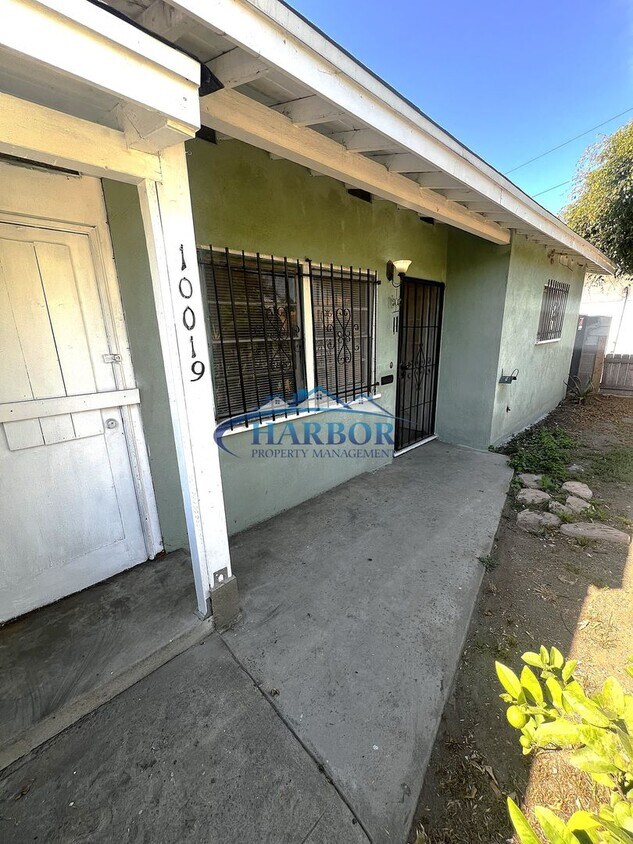 Primary Photo - 10023-10023 Felton Ave