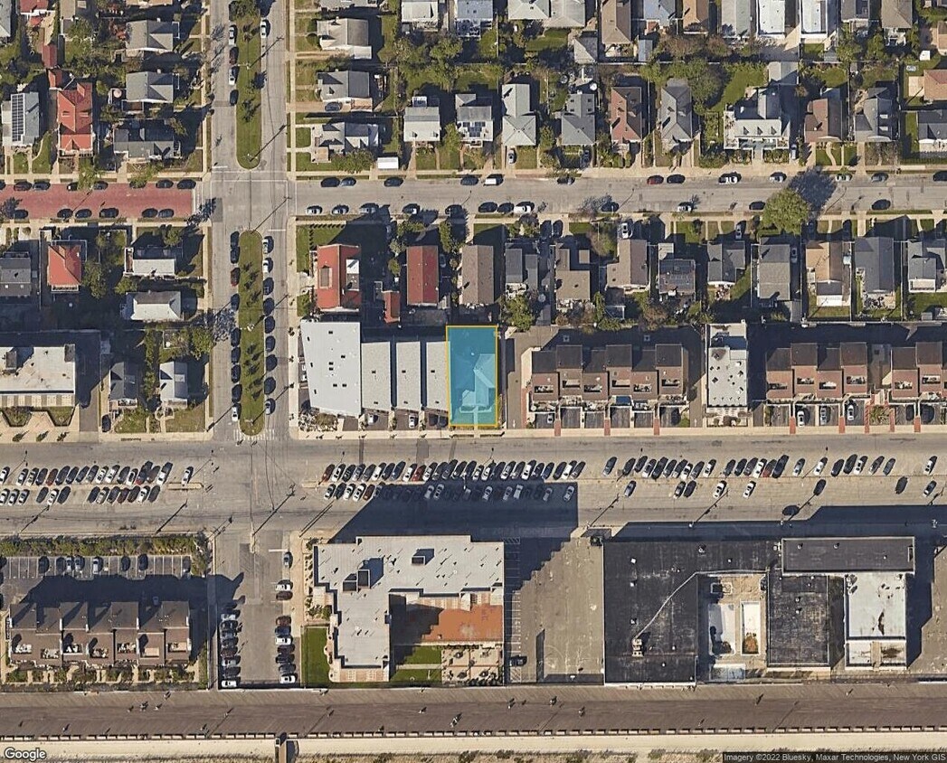 Primary Photo - 555 W Broadway