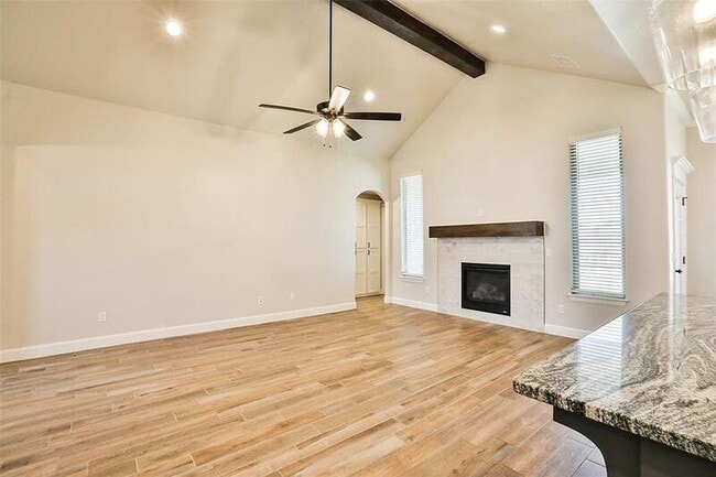 Building Photo - 9301 SW 44th Terrace