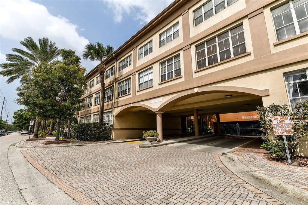 Foto principal - 2331 W Horatio St