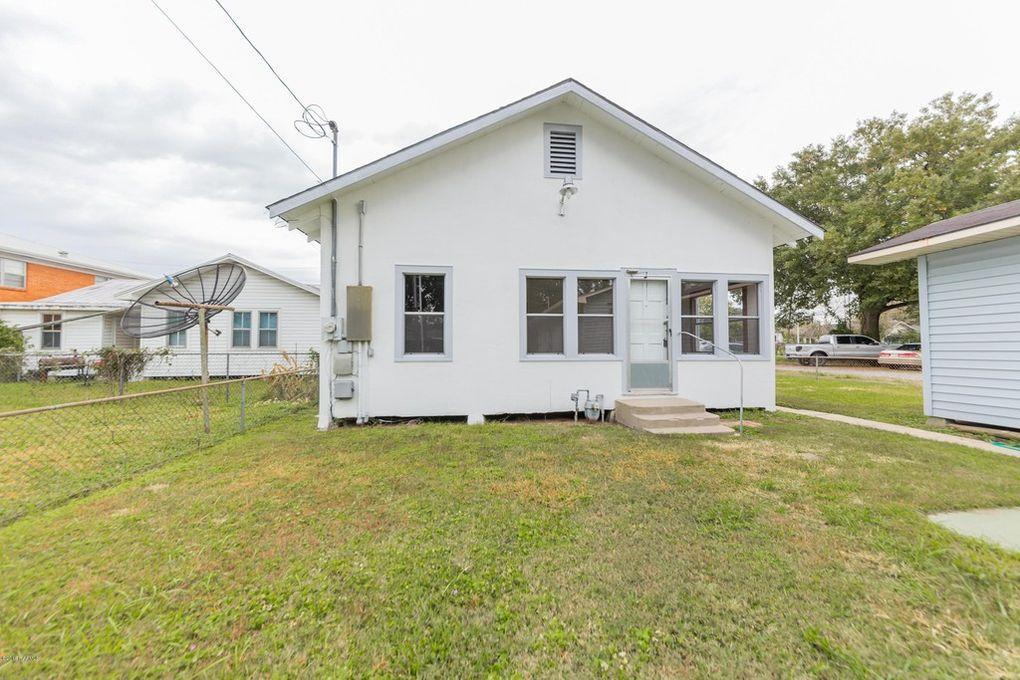 Primary Photo - 208 Surrey St